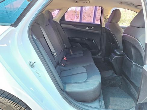 Used 2021 Kia K5 LXS image 18