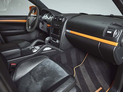 Used 2010 Porsche Cayenne S Transsyberia image 15