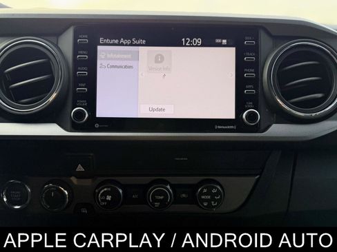 Used 2020 Toyota Tacoma TRD Off-Road image 25