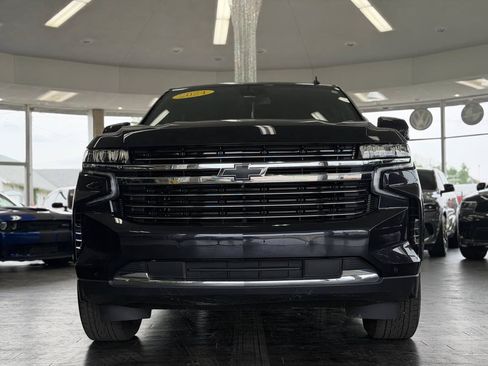 Used 2024 Chevrolet Suburban LT w/ Luxury Package AWD/4WD image 16