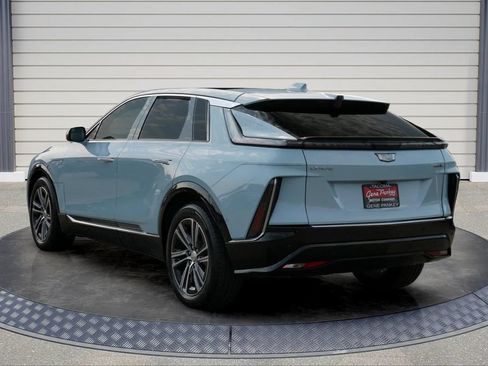 Used 2024 Cadillac Lyriq Luxury RWD image 5