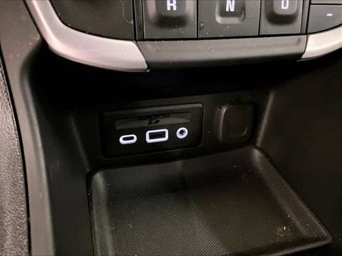 Used 2022 GMC Terrain SLT AWD/4WD image 31