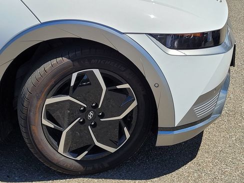 Certified 2024 Hyundai Ioniq 5 Limited RWD image 3
