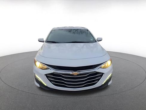 Used 2024 Chevrolet Malibu LT image 4