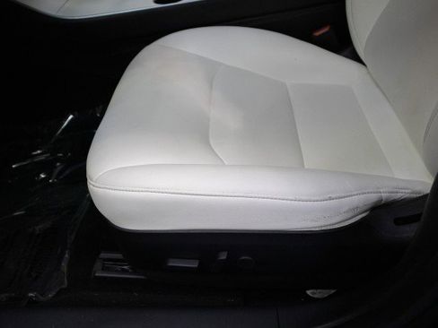 Used 2018 Tesla Model 3 Long Range image 10