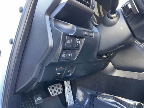 Used 2019 Lexus IS 300 image 9