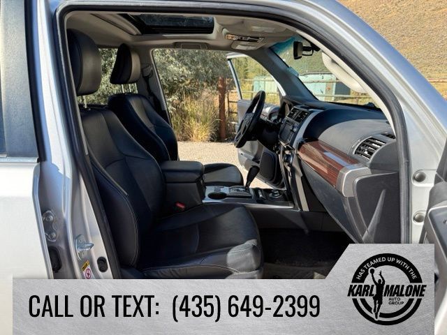 Used 2016 Toyota 4Runner Limited AWD/4WD image 37