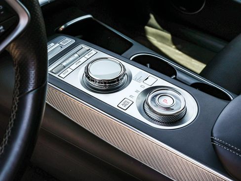 Used 2023 Genesis GV70 2.5T w/ Sport Prestige Package AWD/4WD image 20