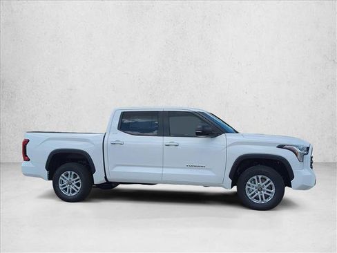 Used 2026 Toyota Tundra SR5 w/ SR5 Premium Package AWD/4WD image 4