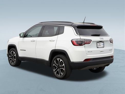 Used 2022 Jeep Compass Limited AWD/4WD image 6