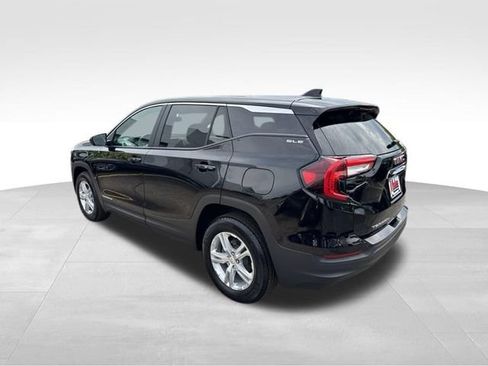 Used 2024 GMC Terrain SLE FWD image 7