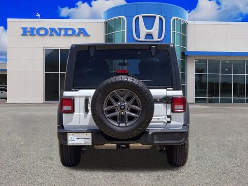 Used 2020 Jeep Wrangler Unlimited Sport S AWD/4WD image 4