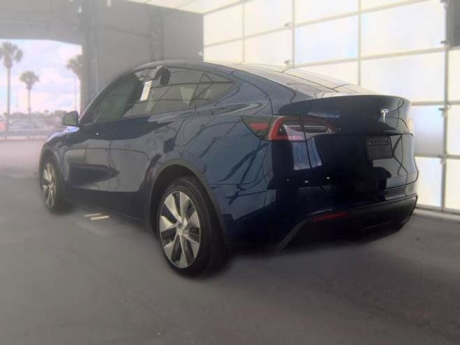 Used 2021 Tesla Model Y Long Range AWD/4WD image 6
