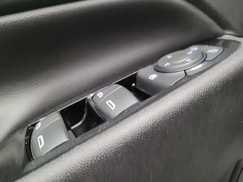 Used 2022 Chevrolet Equinox Premier FWD image 27