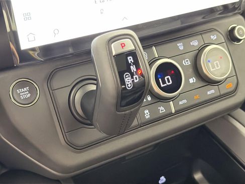 New 2026 Land Rover Defender 110 X-Dynamic SE image 16