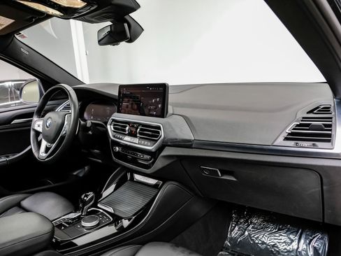 Used 2024 BMW X4 xDrive30i image 17