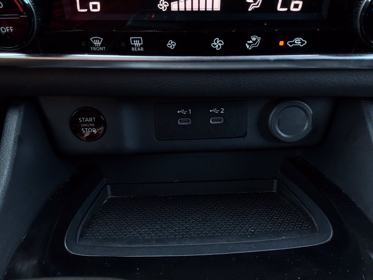Used 2025 Nissan Rogue SV FWD image 28