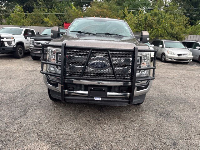 Used 2018 Ford F350 Lariat w/ Lariat Value Package AWD/4WD image 2