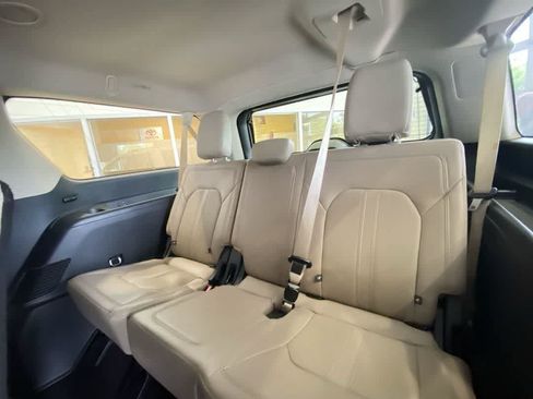 Used 2022 Ford Expedition Max Limited AWD/4WD image 27