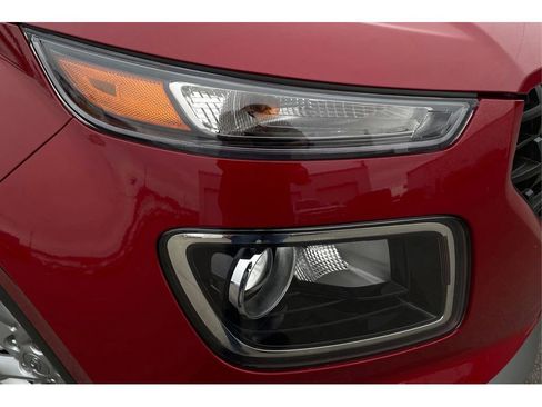 Used 2023 Hyundai Venue SE image 20