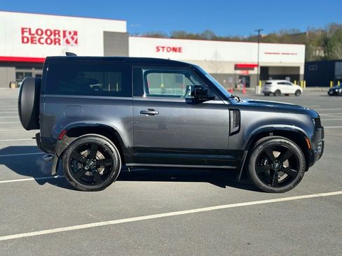 Used 2024 Land Rover Defender 90 V8 AWD/4WD image 7