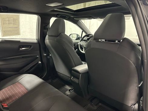 Used 2025 Toyota Corolla SE w/ SE Premium Package image 54
