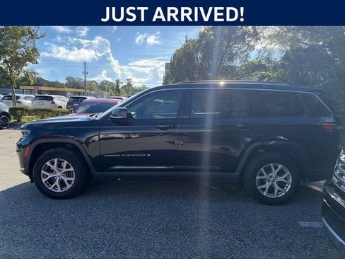 Used 2021 Jeep Grand Cherokee L Limited AWD/4WD image 3