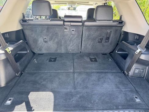 Used 2017 Toyota 4Runner SR5 Premium image 18