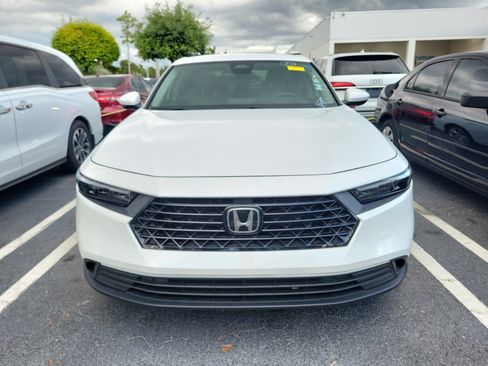 Certified 2025 Honda Accord LX image 2