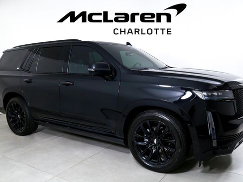 Used 2022 Cadillac Escalade Sport w/ Touring Package AWD/4WD image 2