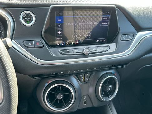 Used 2022 Chevrolet Blazer LT image 16