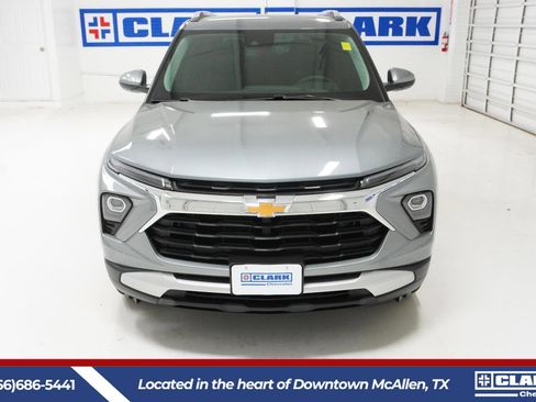 Used 2026 Chevrolet TrailBlazer LT w/ LT Cold Weather Package image 2
