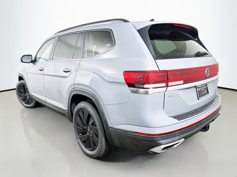 New 2026 Volkswagen Atlas SE image 5