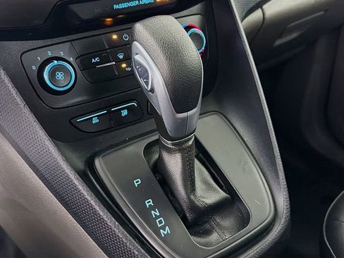 Used 2023 Ford Transit Connect XL image 17