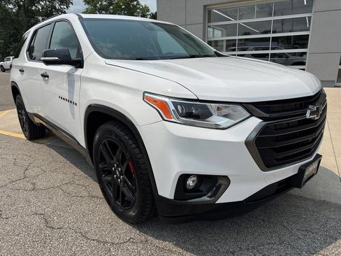 Used 2020 Chevrolet Traverse Premier w/ Redline Edition AWD/4WD image 14