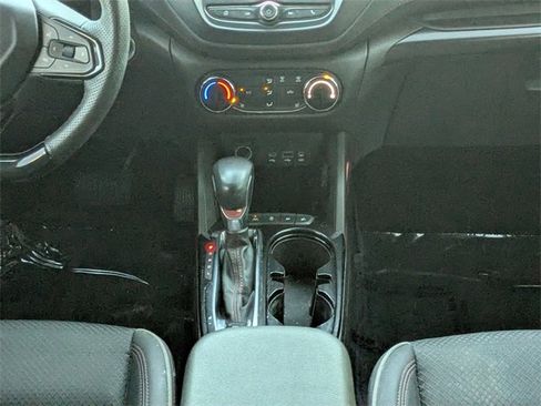 Used 2022 Chevrolet TrailBlazer RS image 18