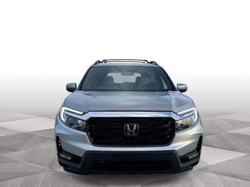 Used 2023 Honda Passport EX-L image 3