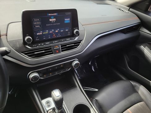 Used 2021 Nissan Altima 2.5 SR image 18