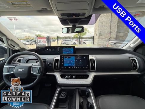 Used 2025 Ford Expedition Active AWD/4WD image 25
