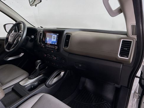 Used 2023 Nissan Frontier SV RWD image 35