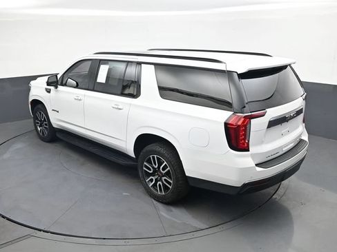 Used 2021 GMC Yukon XL AT4 w/ Rear Media and Nav Package AWD/4WD image 29