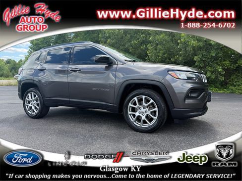 Used 2022 Jeep Compass Latitude AWD/4WD image 1