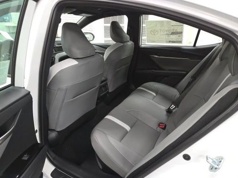 New 2026 Toyota Camry SE image 14