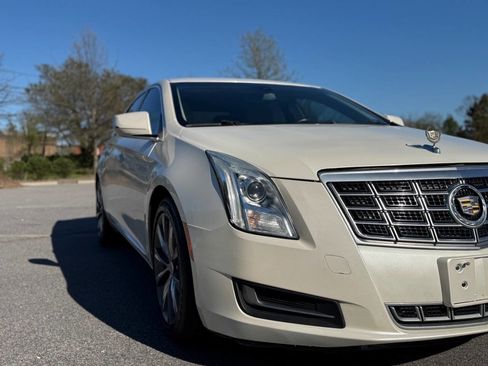 Used 2014 Cadillac XTS image 13