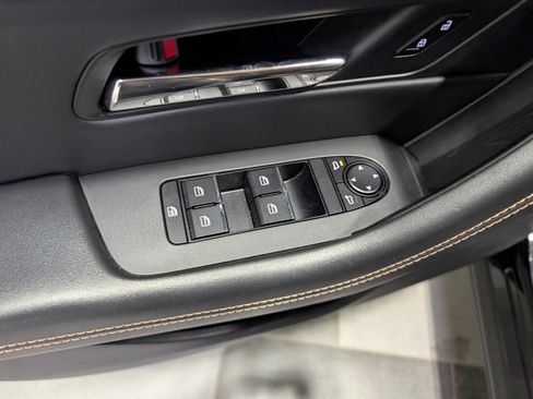 Used 2025 MAZDA CX-70 3.3 Turbo w/ Preferred Package image 14