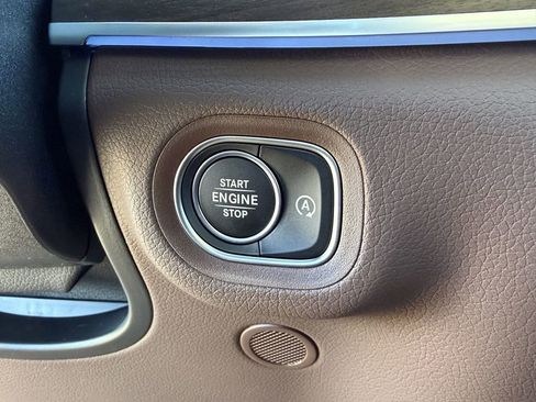 New 2026 Mercedes-Benz GLS 450 4MATIC image 25