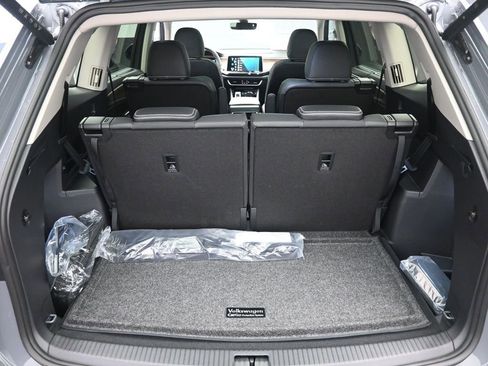New 2026 Volkswagen Atlas SE FWD image 24