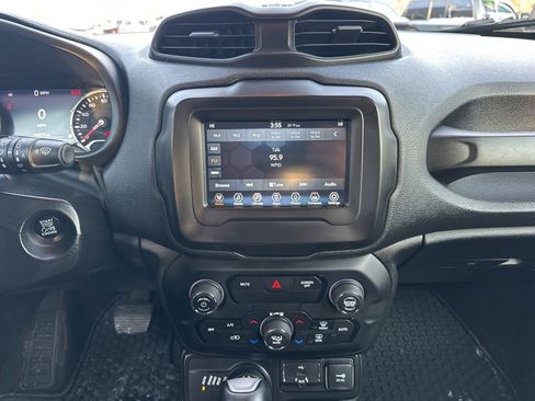 Used 2019 Jeep Renegade Trailhawk image 20