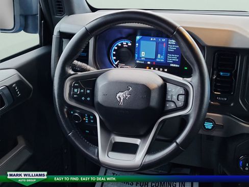 Certified 2022 Ford Bronco Black Diamond w/ Sasquatch Package image 12