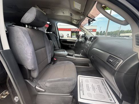 Used 2012 Nissan Armada SV AWD/4WD image 10